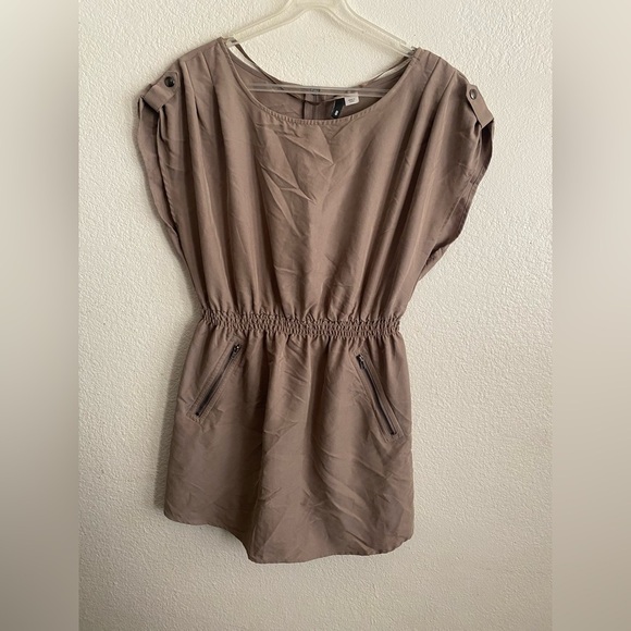 💥H&M Women Tan Mini Dress 8 - Picture 2 of 13